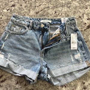 PacSun Mom Short, NWT, size 25